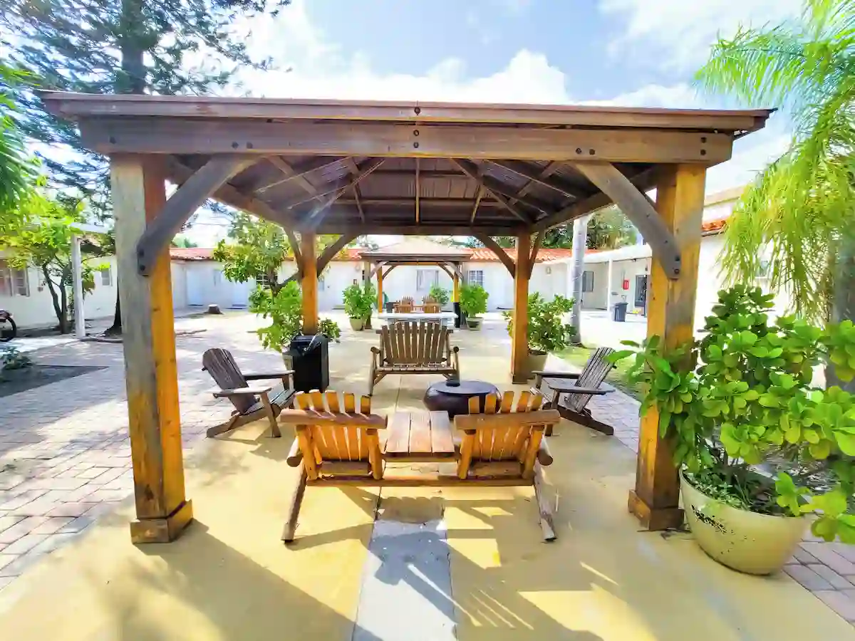 Stay Inn Boutique Hotel courtyard gazebo